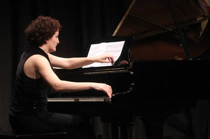 Duo Ressonâncias - piano - Joana Holanda e Lucia Cervini 